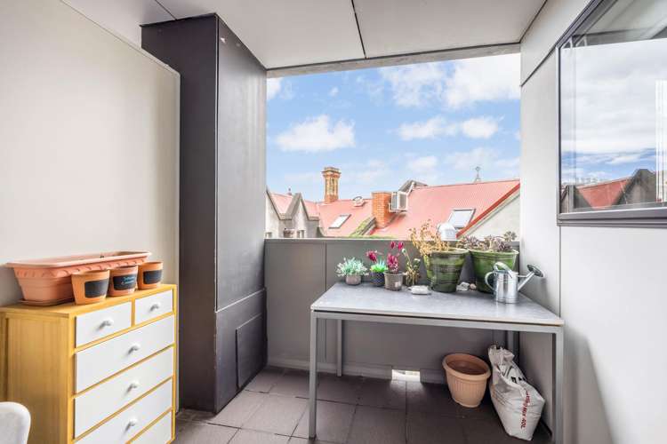 3b/4 Saint Paul Street Auckland Central_7