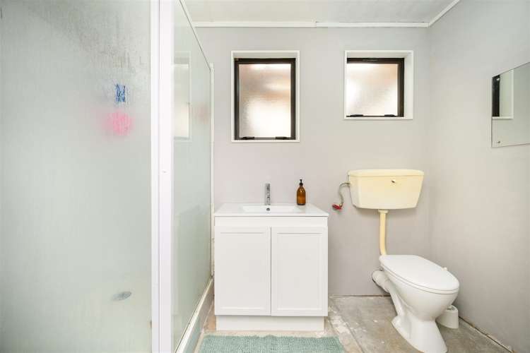 52 Hendersons Line Marton_17