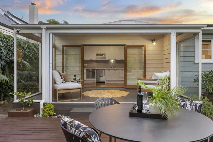 7 Kapai Road Devonport_12