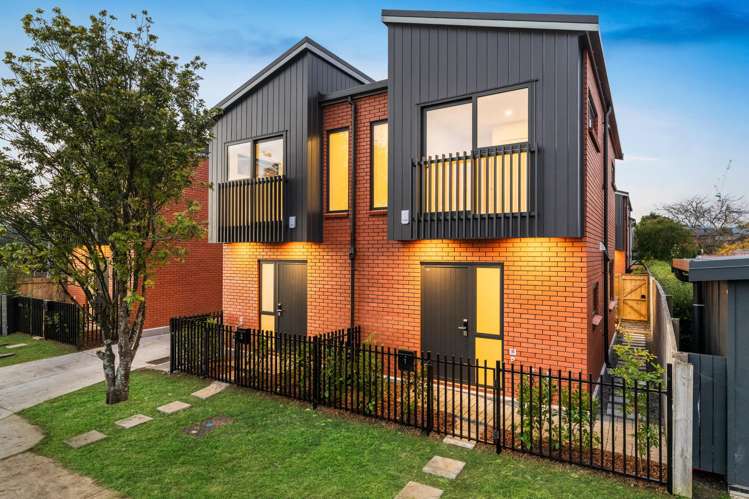 6&7/45 Smythe Road Henderson_16