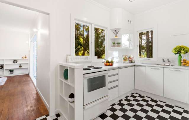 9 Minnehaha Avenue Titirangi_3