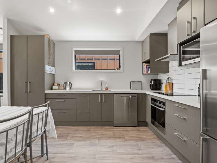 8 Longlands Street Dalefield/Wakatipu Basin_5