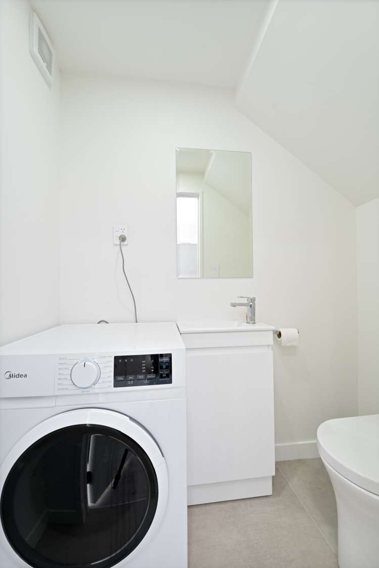 2/10 Alan Avenue Henderson_13