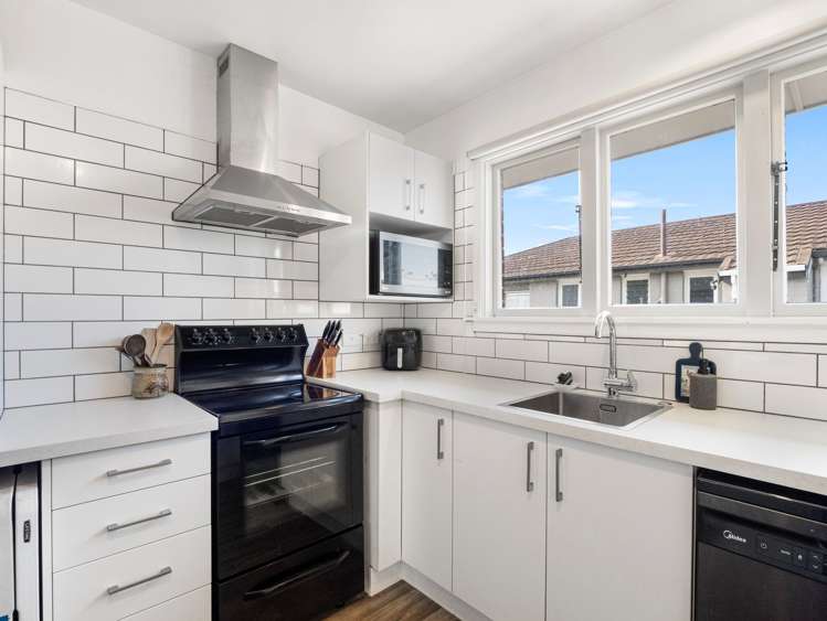 24 Hercules Street_5