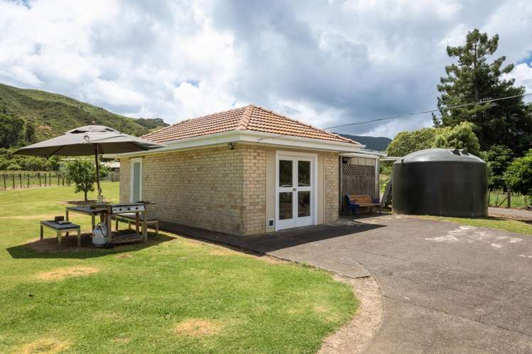 141 Neavesville Road Puriri_15