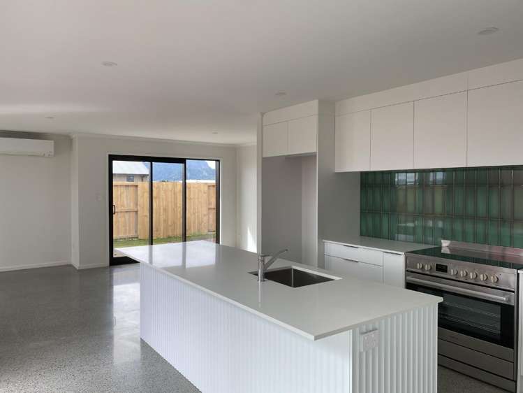 36 Taurangawaka Road One Tree Point_5