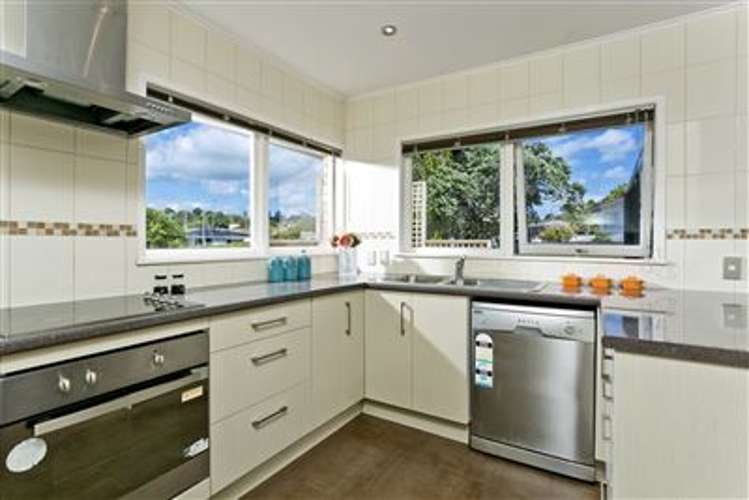14A Kapiti Place Sunnynook_1