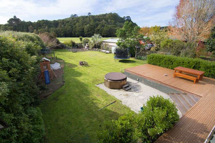 942 Kahikatea Flat Road Waitoki_15