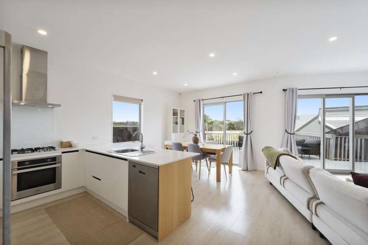 104 Waekahu Road Westgate_19