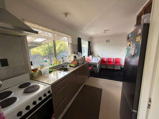 2/195 Buckland Road Mangere East_1