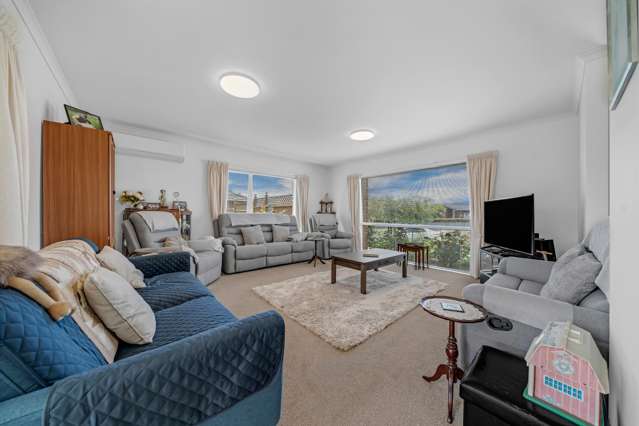 9 Thomas Moore Place Pukekohe_1