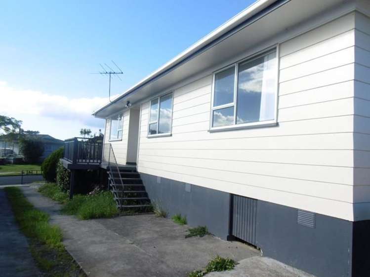 7 Bundena Place Clendon Park_13