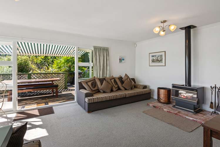 399 Marine Drive Charteris Bay_7