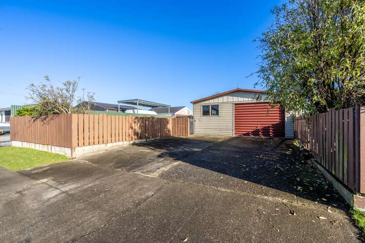 10 Edinburgh Crescent Waikiwi_14