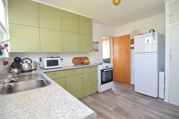 8 Mckenzie Terrace Carterton_3