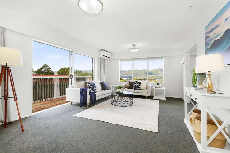 17 Gainsborough Grove Belmont_6