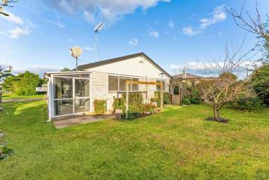 62A Pemberton Crescent_1