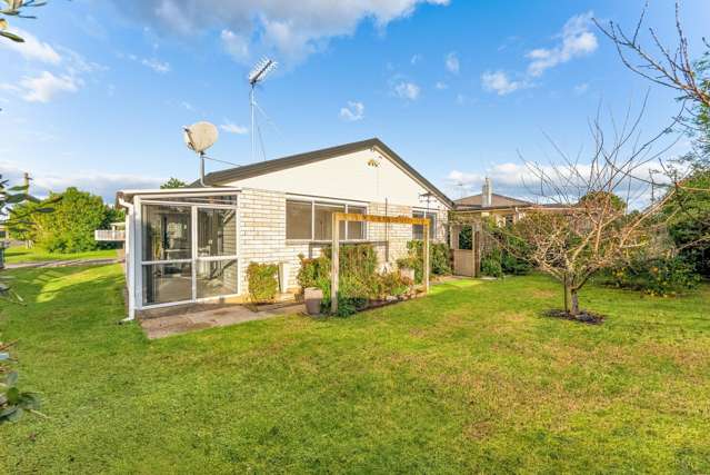 62A Pemberton Crescent Greerton_1
