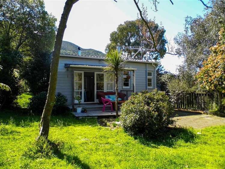 23 Miro Street Rarangi_10