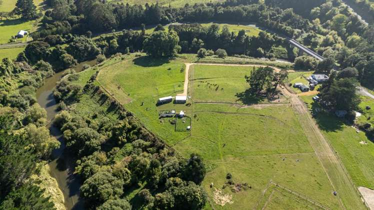 808 Pahiatua Pongaroa Road_4