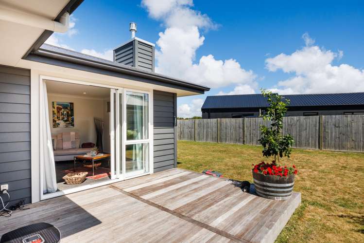 83 Johnstone Drive Fitzherbert_16