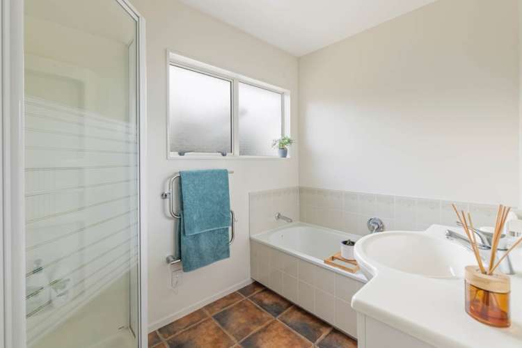 13 Gairloch Place Wattle Downs_18