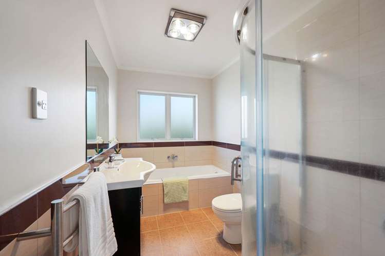 16 Coolaghy Drive Flat Bush_23