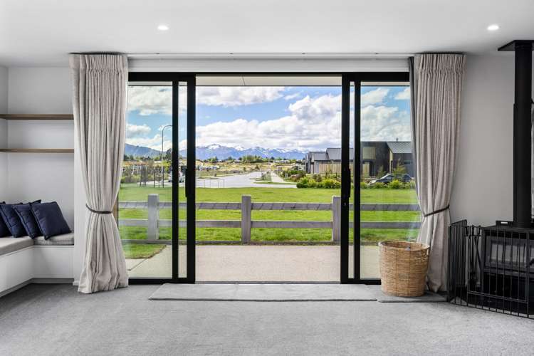 148 Burdon Loop Lake Hawea_7