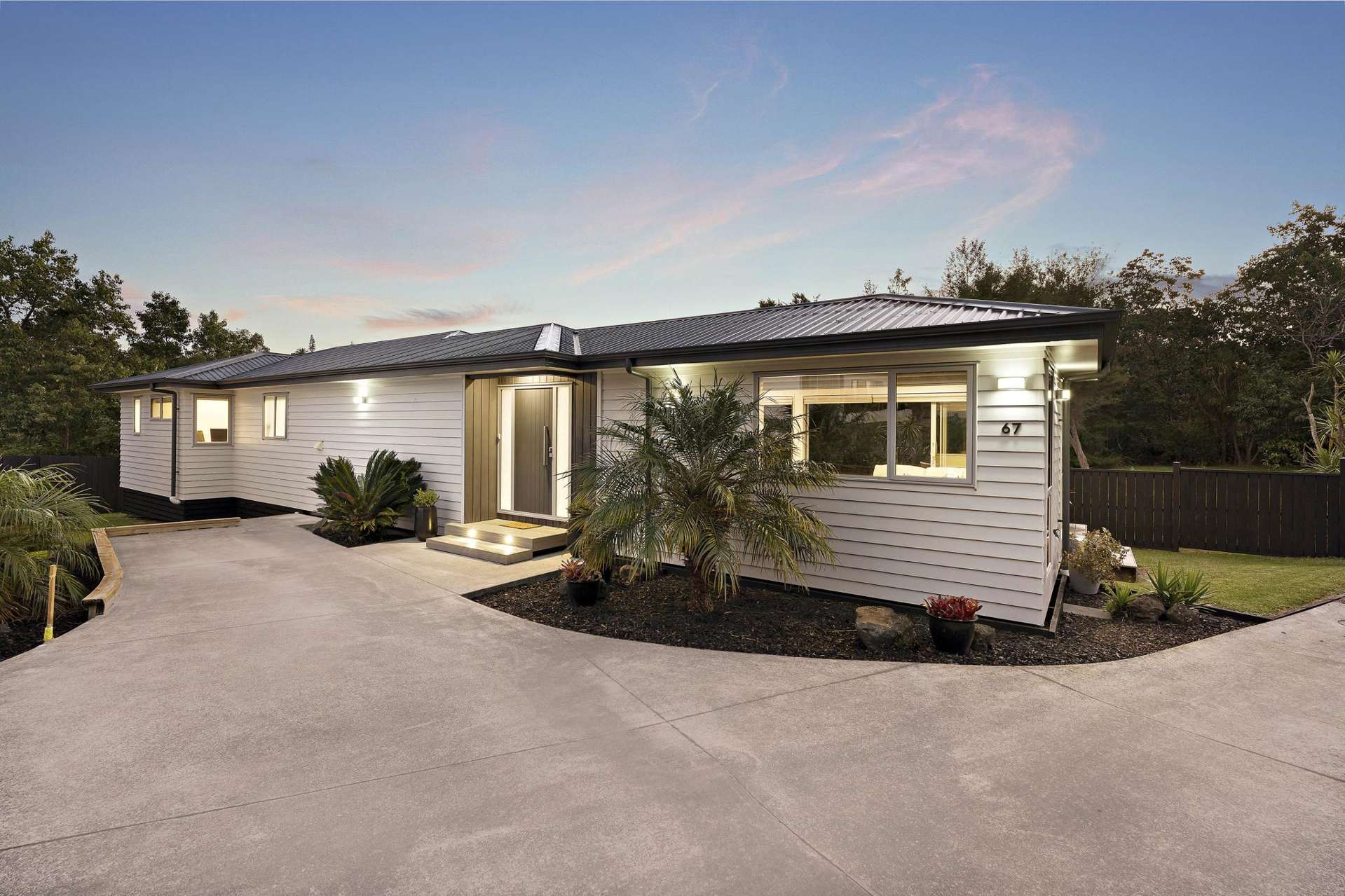 67 Athena Drive Totara Vale_0