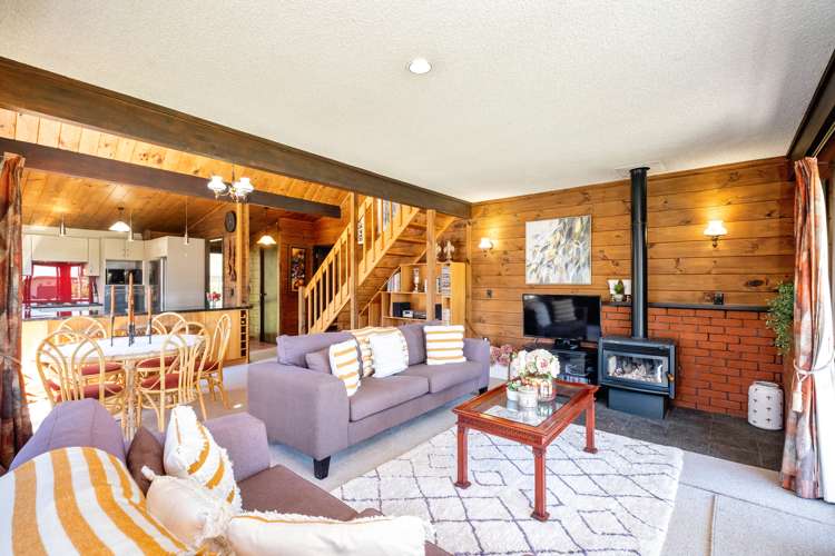 12 Deakin Place Clive_8