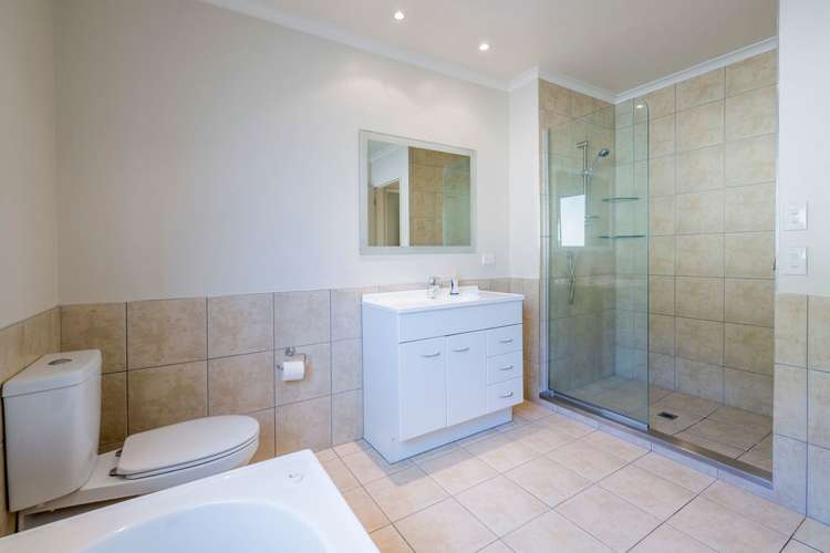 3/8 Wellington Road Paekakariki_17