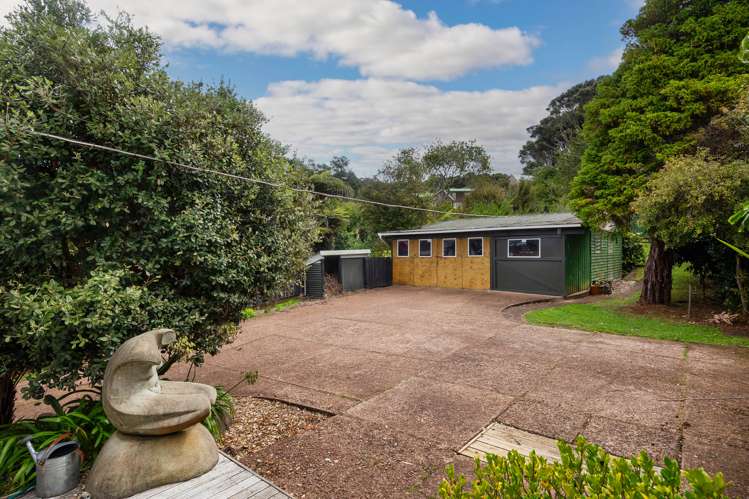 679 Huia Road Parau_21