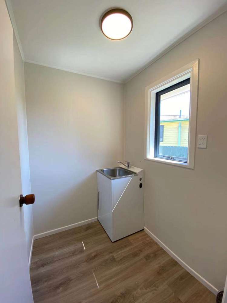 20 Williams Crescent Otara_9