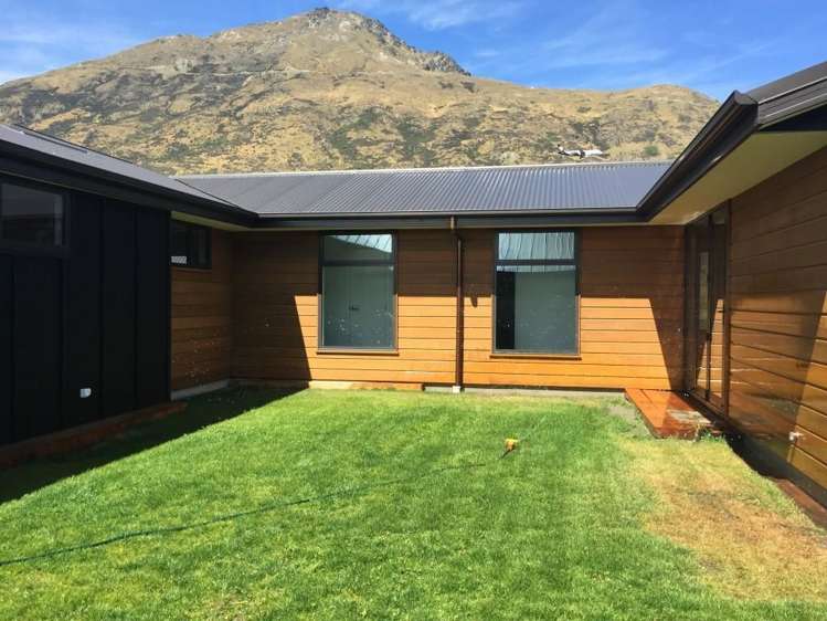 30 Myles Way Lower Shotover_13