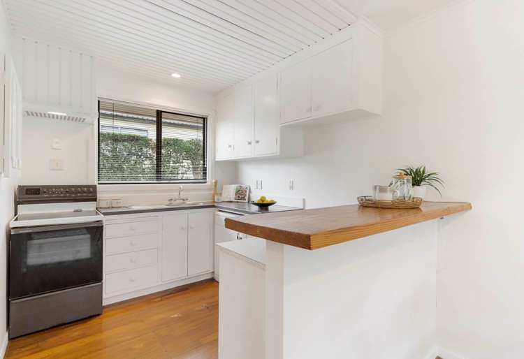 2/4 Shackleton Road Mt Eden_6