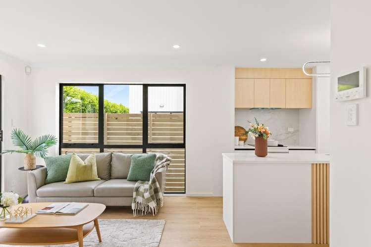 113 Beach Road Te Atatu Peninsula_10