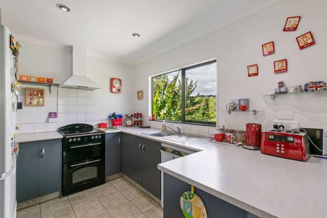 126 Meander Drive Welcome Bay_1