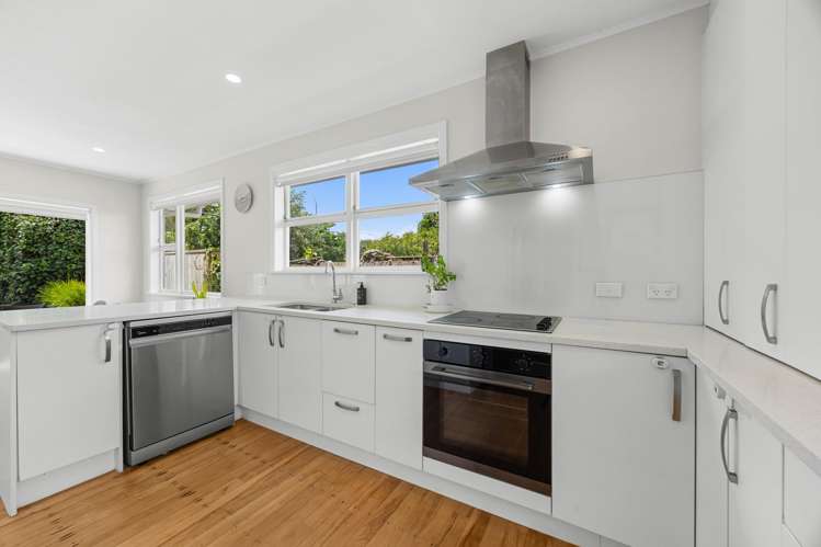 1/4 Grassways Avenue Pakuranga Heights_8