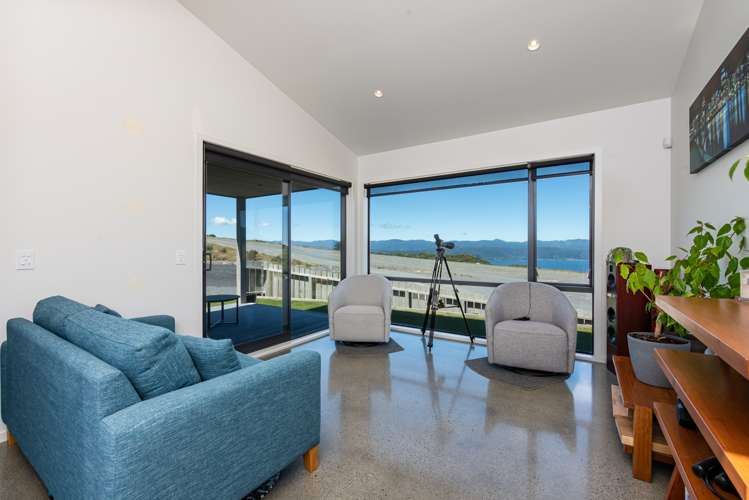 96 Cedarwood Street Woodridge_12