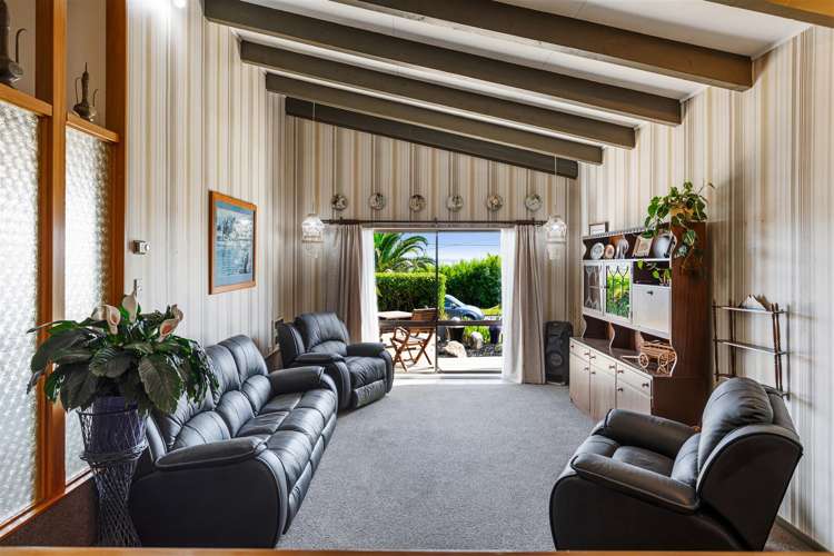 13 Surf Road Stanmore Bay_5