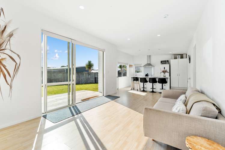 75 Ata-Mahina Way Ruakaka_2