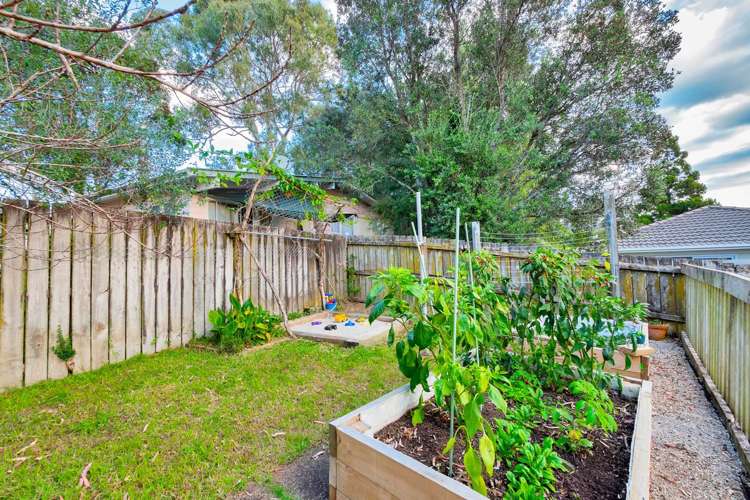 2/6a Inver Street Glen Eden_13