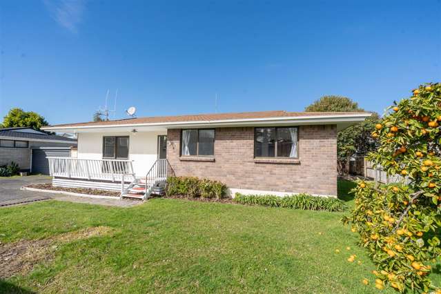 11a Inverness Avenue Hamilton East_1