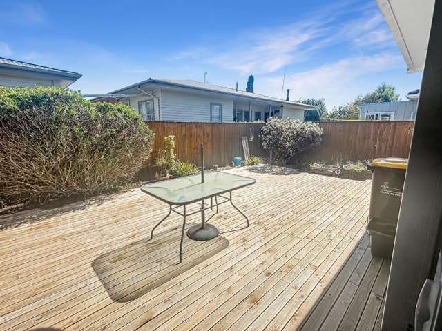 8A Trewin Street 10643_2