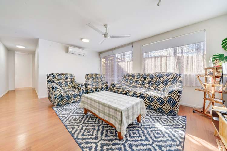 1b Bamboo Grove Kelston_1