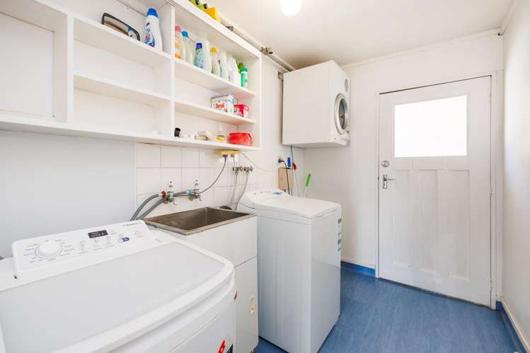 12 Ngaio Street West End_31