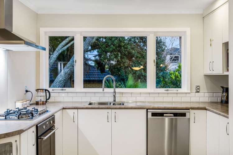 6 Christina Avenue Te Atatu South_12