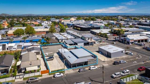 Versatile Office, Storage & Yard &ndash; Hastings