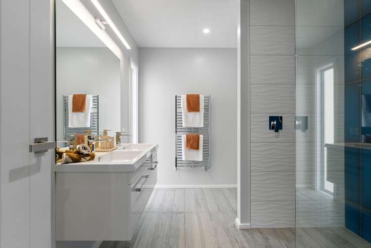 8 Porokaiwhiri Street Crofton Downs_14