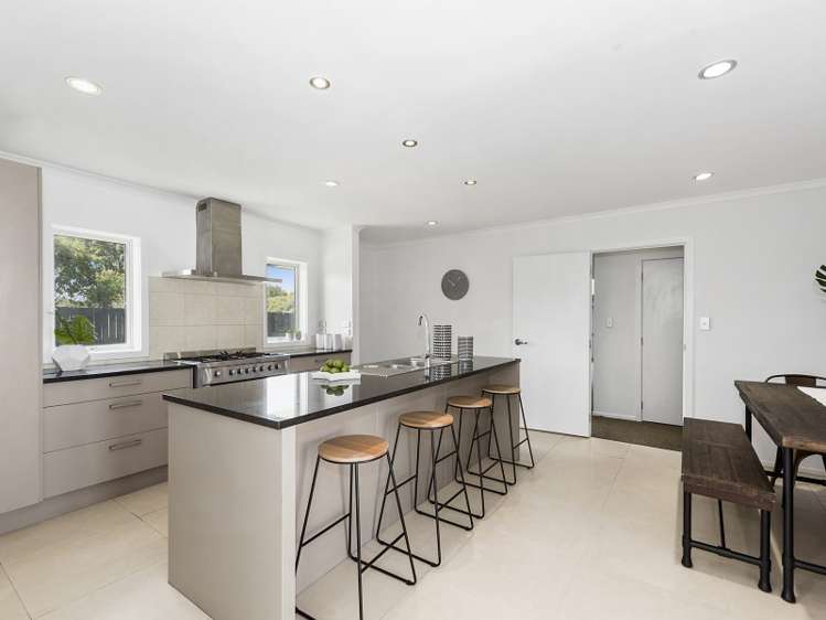 208 Saint James Drive Huntington_2